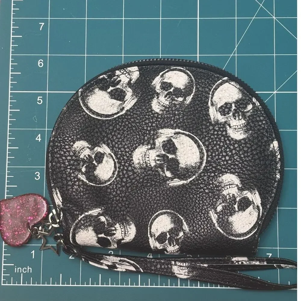 Hot Topic Monster High Draculaura Coin Purse Black & White Goth Skull Red Heart